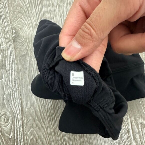 Lululemon Align Asymmetrical Bra 6 *Light Support, C/D Cup Nulu Black Athletic A - Picture 7 of 8